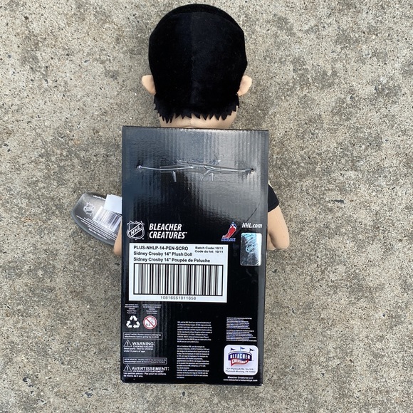 Bleacher Creatures Sidney Crosby Plush - NHL PITTSBURGH PENGUINS - Picture 4 of 4